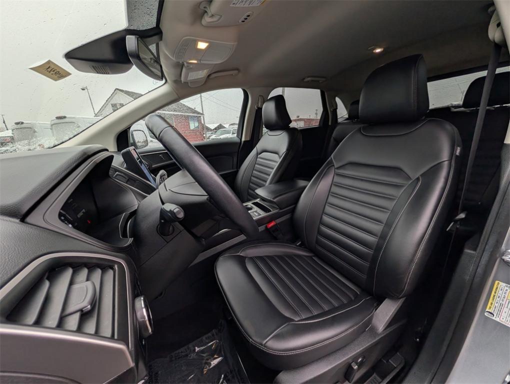 used 2024 Ford Edge car, priced at $26,999