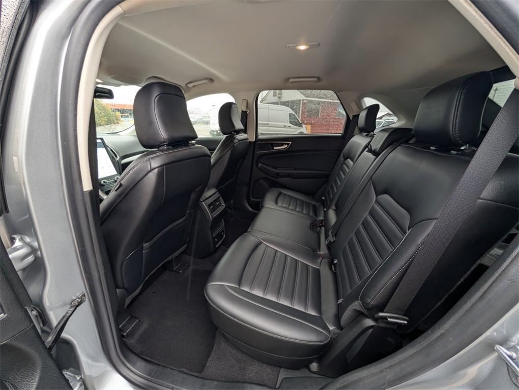 used 2024 Ford Edge car, priced at $26,999