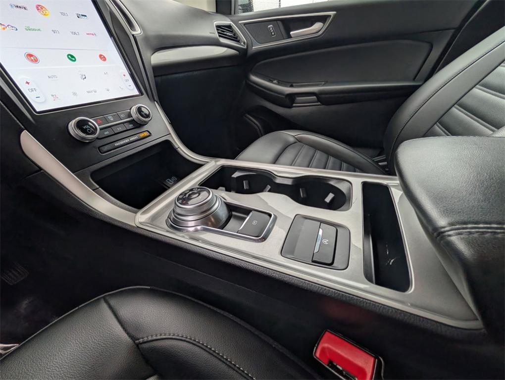 used 2024 Ford Edge car, priced at $26,999