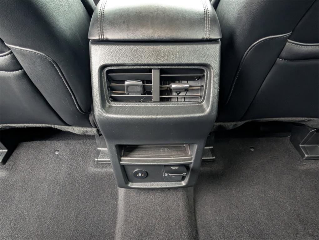 used 2024 Ford Edge car, priced at $26,999