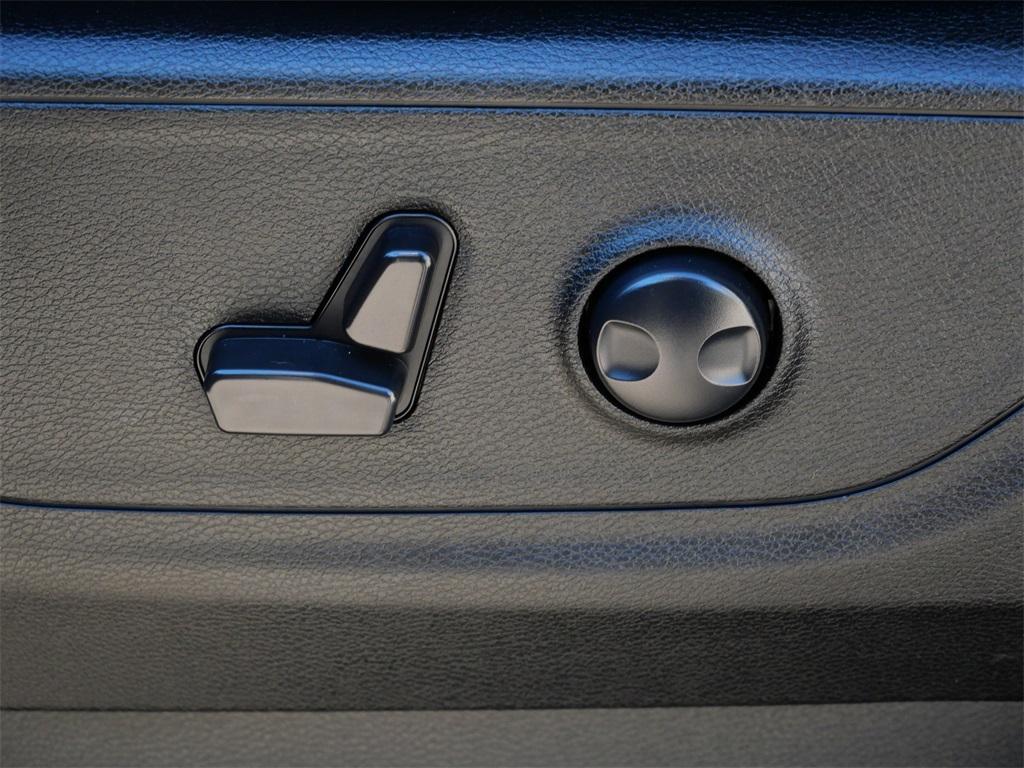 used 2023 Ram 1500 car, priced at $33,499