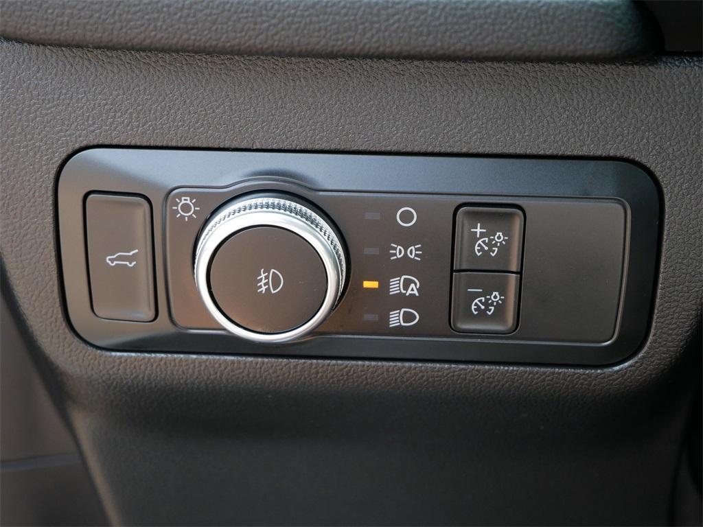 used 2022 Ford Escape car, priced at $24,999