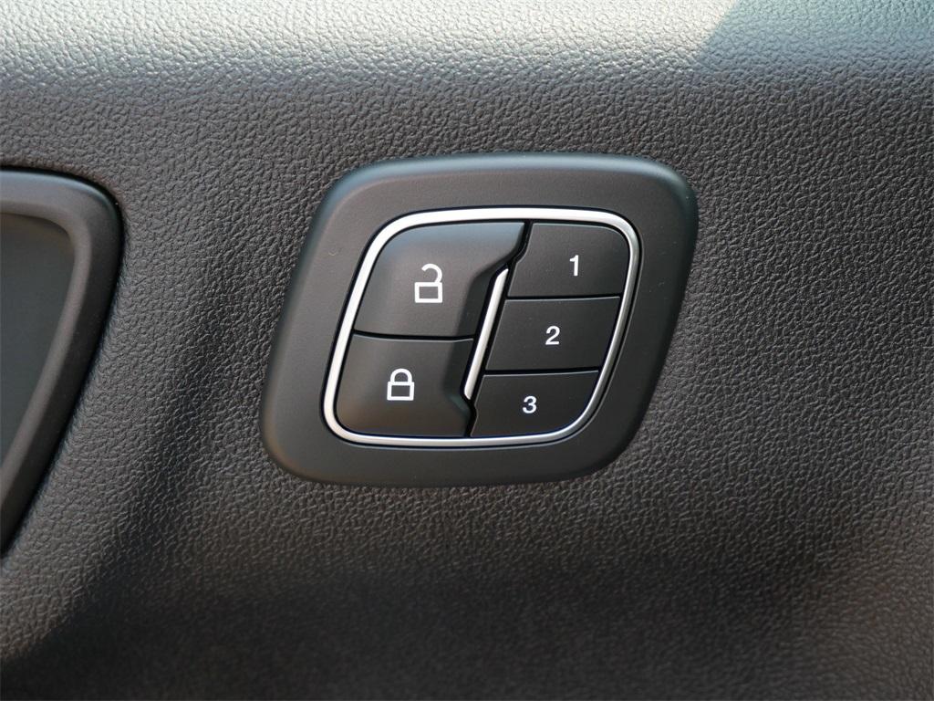 used 2022 Ford Escape car, priced at $24,999