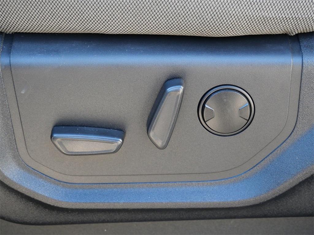 used 2020 Ford F-150 car, priced at $15,999