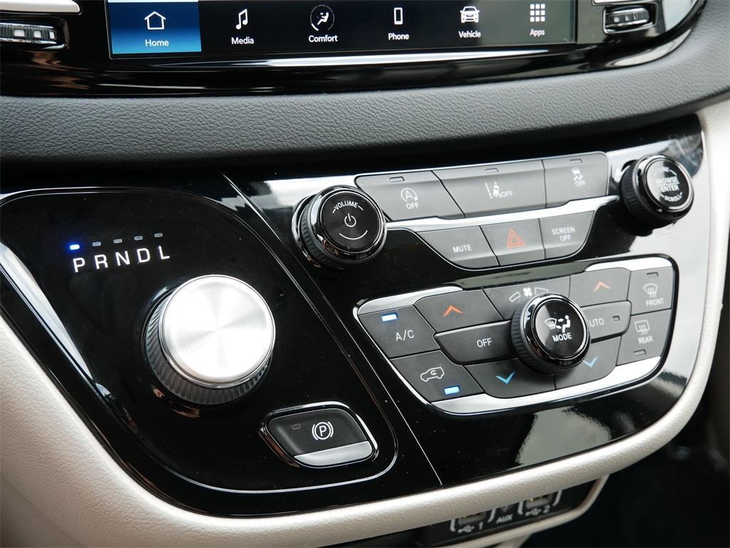 used 2022 Chrysler Pacifica car, priced at $21,498