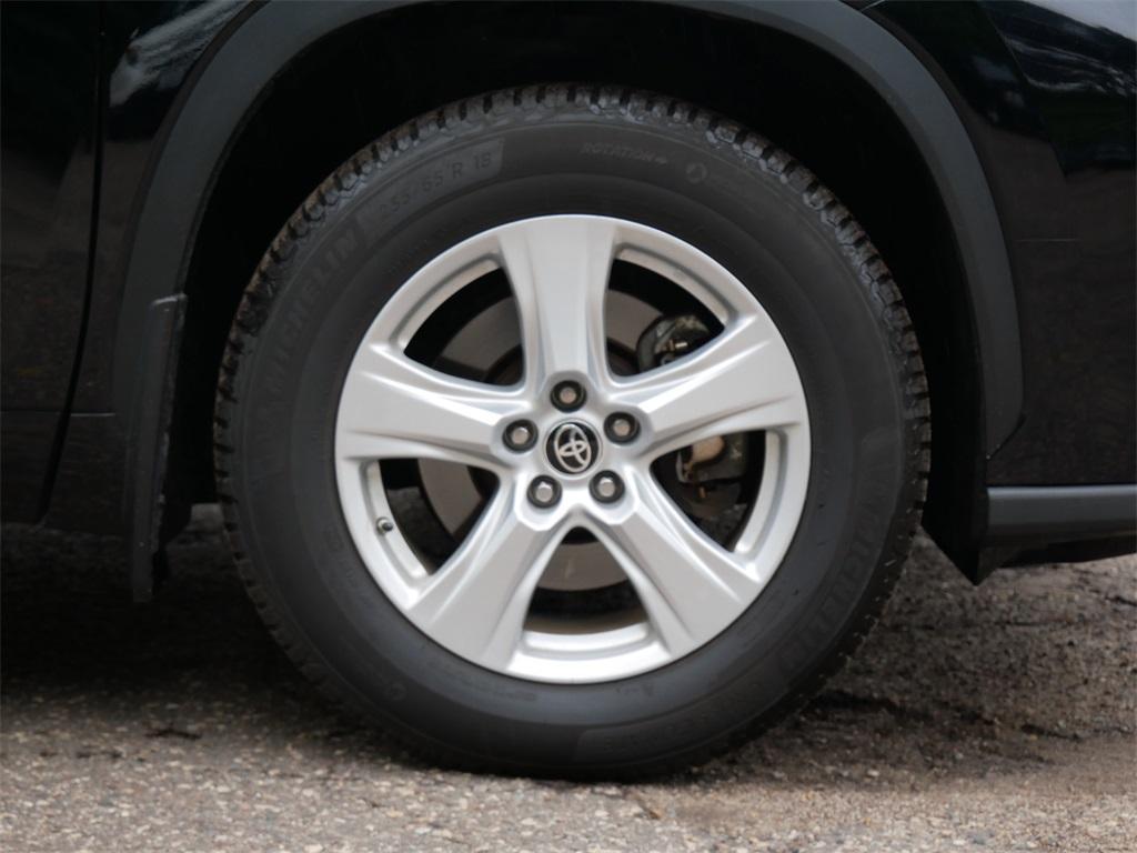 used 2021 Toyota Highlander car, priced at $26,699