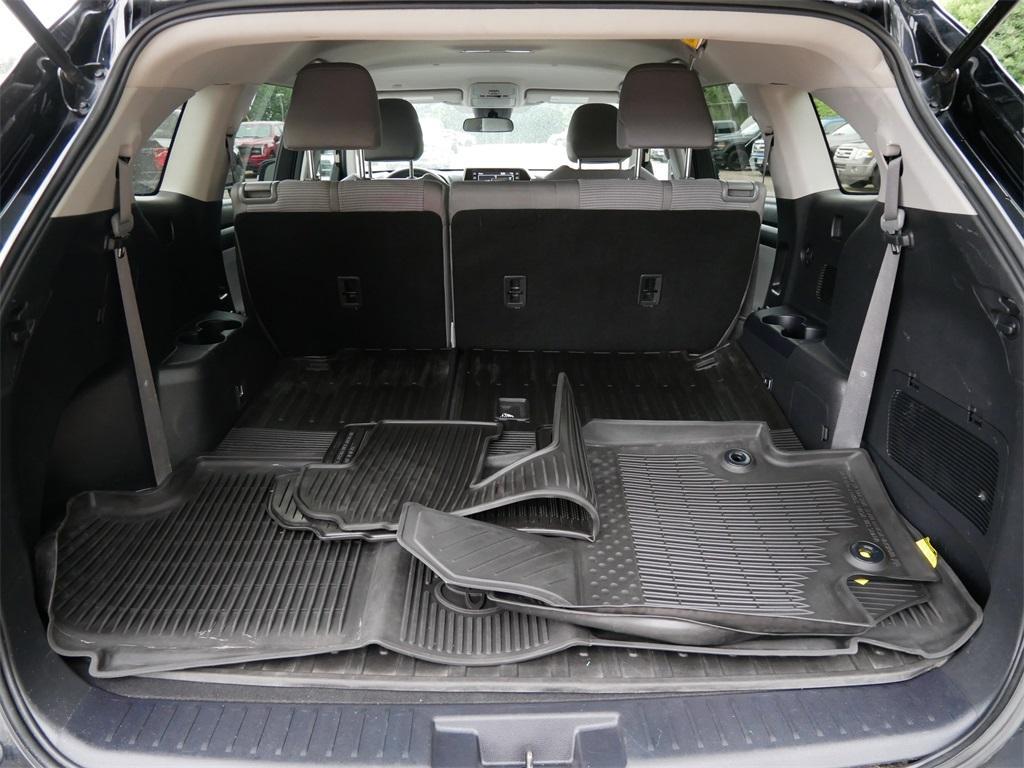 used 2021 Toyota Highlander car, priced at $26,699