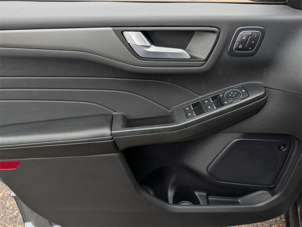 used 2023 Ford Escape car, priced at $24,399