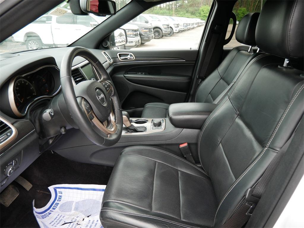 used 2016 Jeep Grand Cherokee car, priced at $17,999