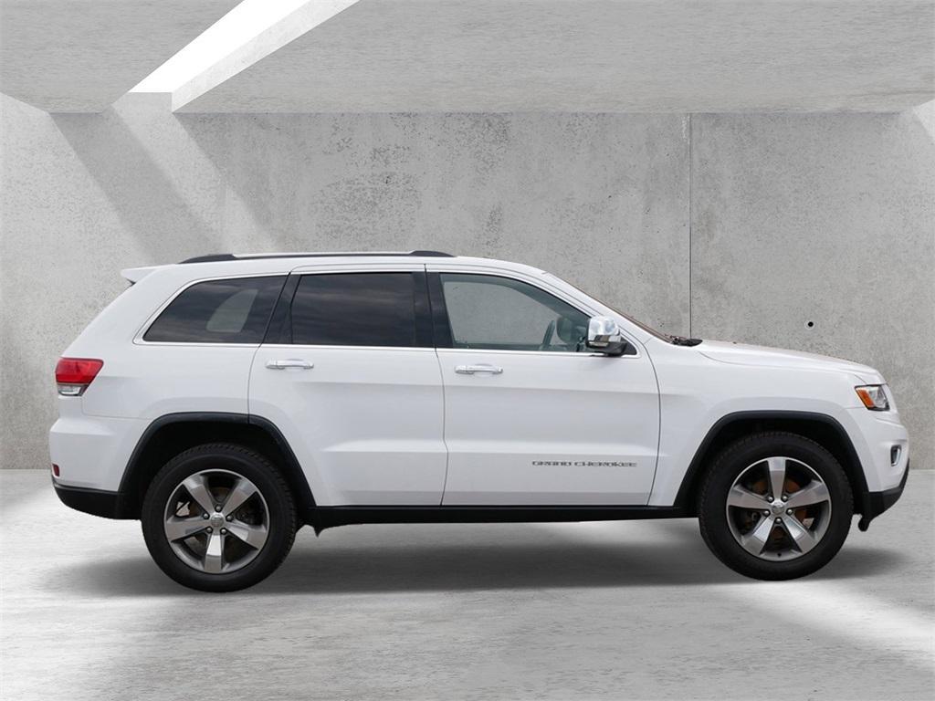 used 2016 Jeep Grand Cherokee car, priced at $17,688