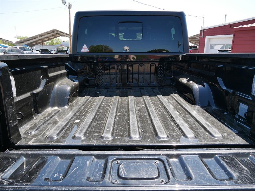 used 2022 Jeep Gladiator car, priced at $38,999
