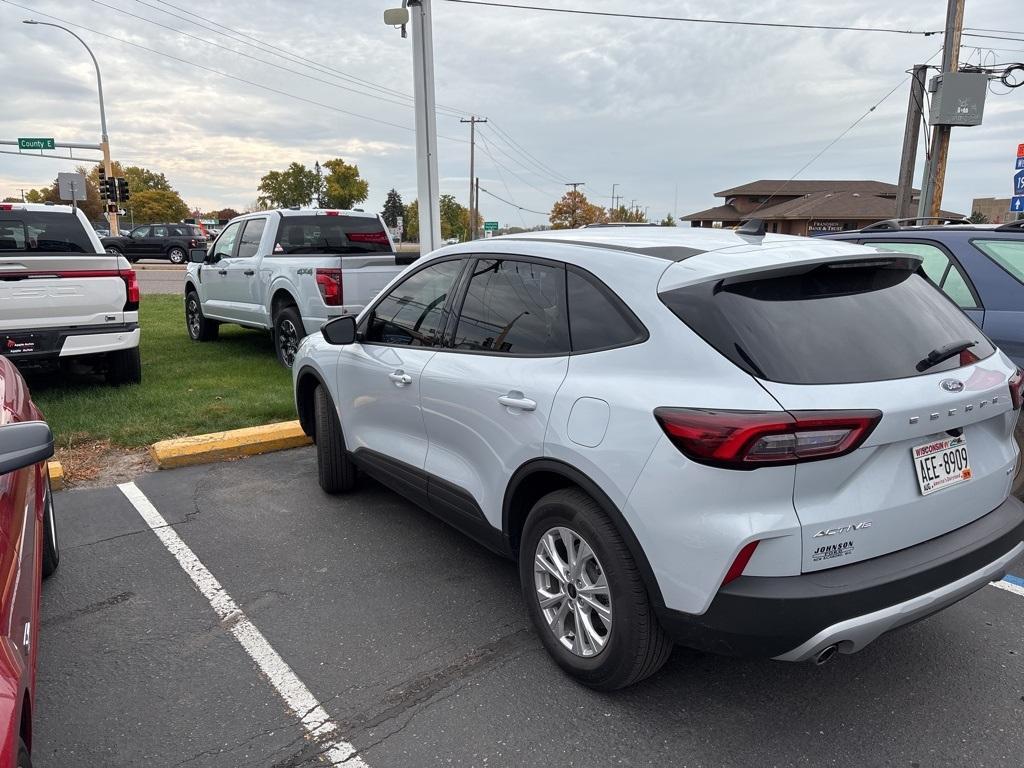 used 2025 Ford Escape car, priced at $26,999