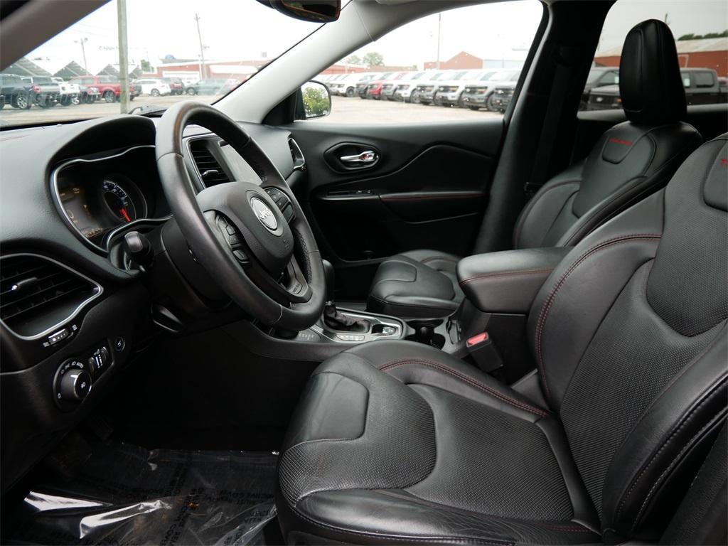 used 2019 Jeep Cherokee car, priced at $22,499