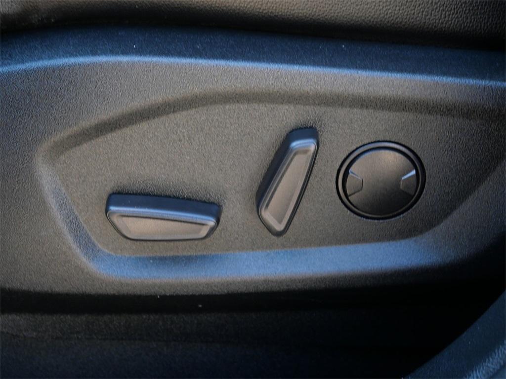 used 2022 Ford Edge car, priced at $28,999