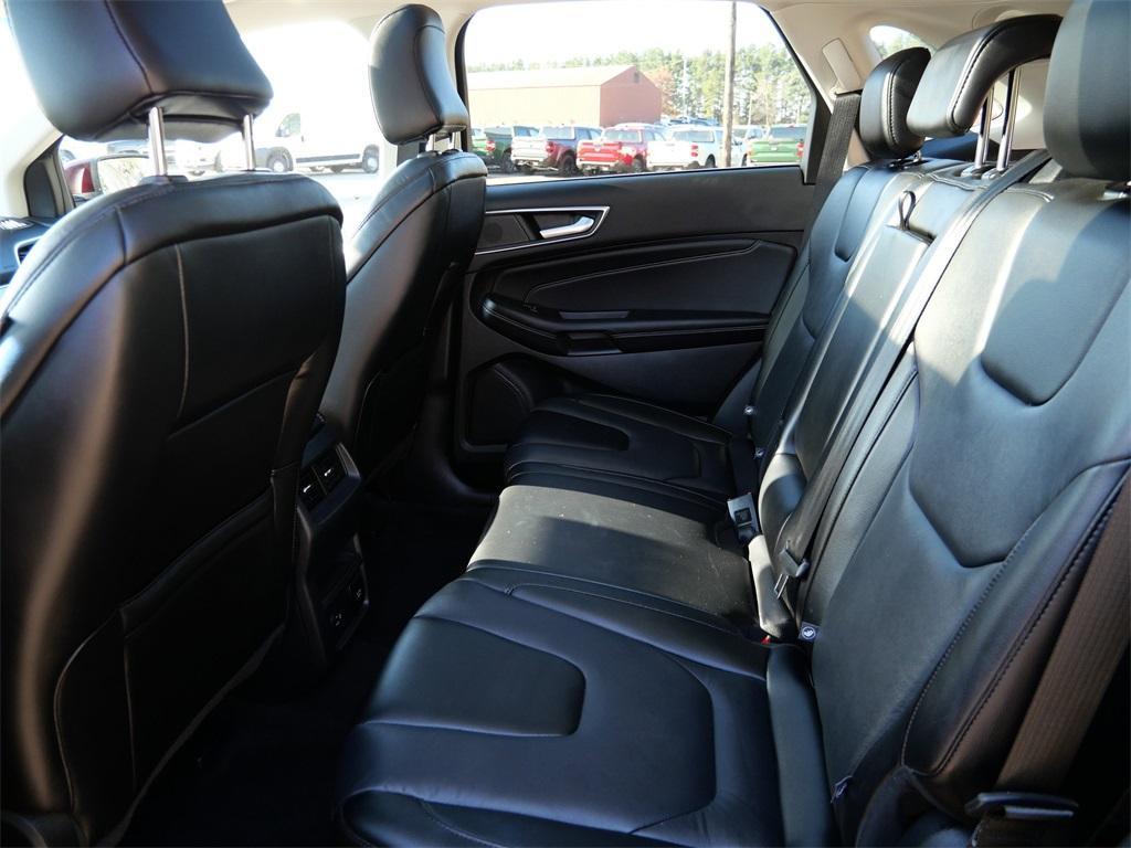 used 2022 Ford Edge car, priced at $28,999