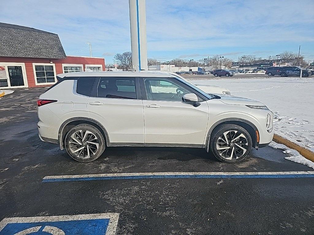 used 2023 Mitsubishi Outlander car, priced at $25,999