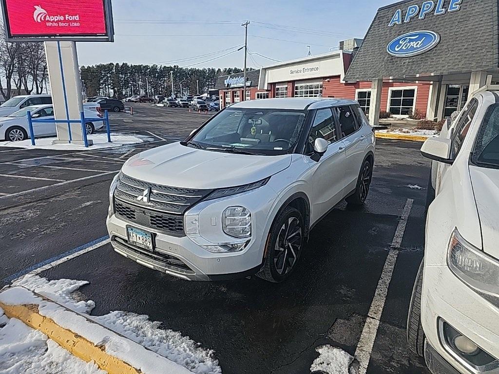 used 2023 Mitsubishi Outlander car, priced at $25,999