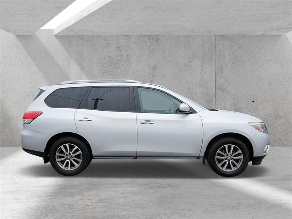 used 2016 Nissan Pathfinder car, priced at $12,999