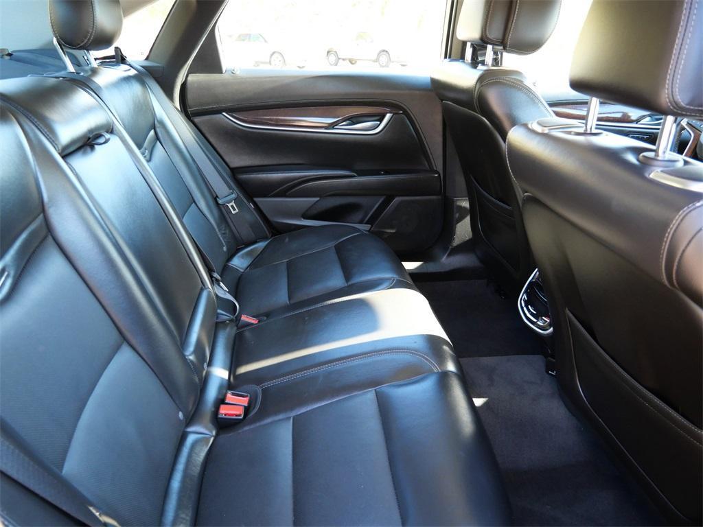 used 2013 Cadillac XTS car, priced at $7,748