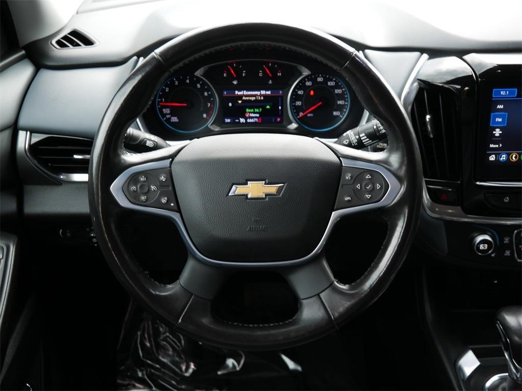 used 2021 Chevrolet Traverse car, priced at $26,999