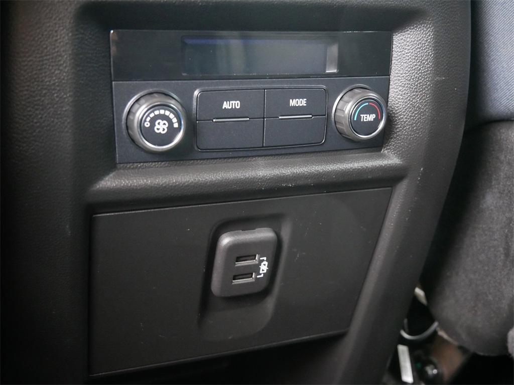 used 2021 Chevrolet Traverse car, priced at $26,999