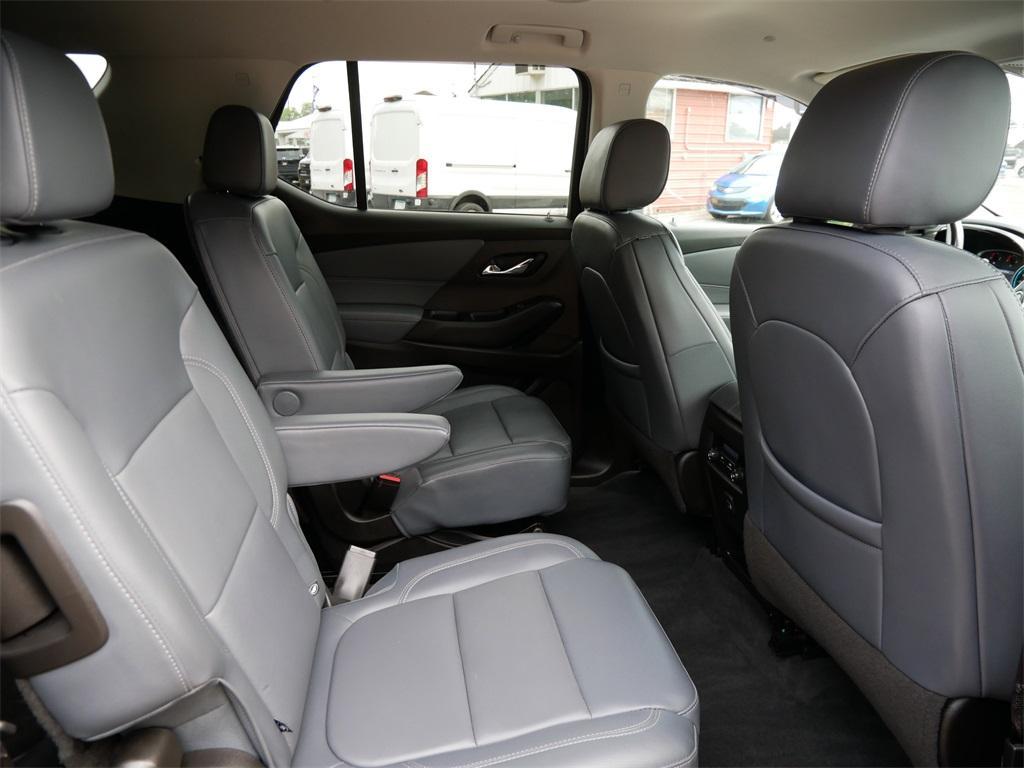 used 2021 Chevrolet Traverse car, priced at $26,999