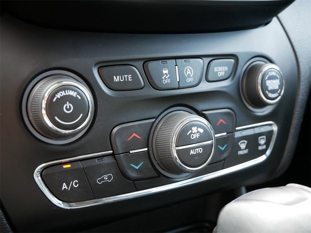 used 2021 Jeep Cherokee car, priced at $24,599