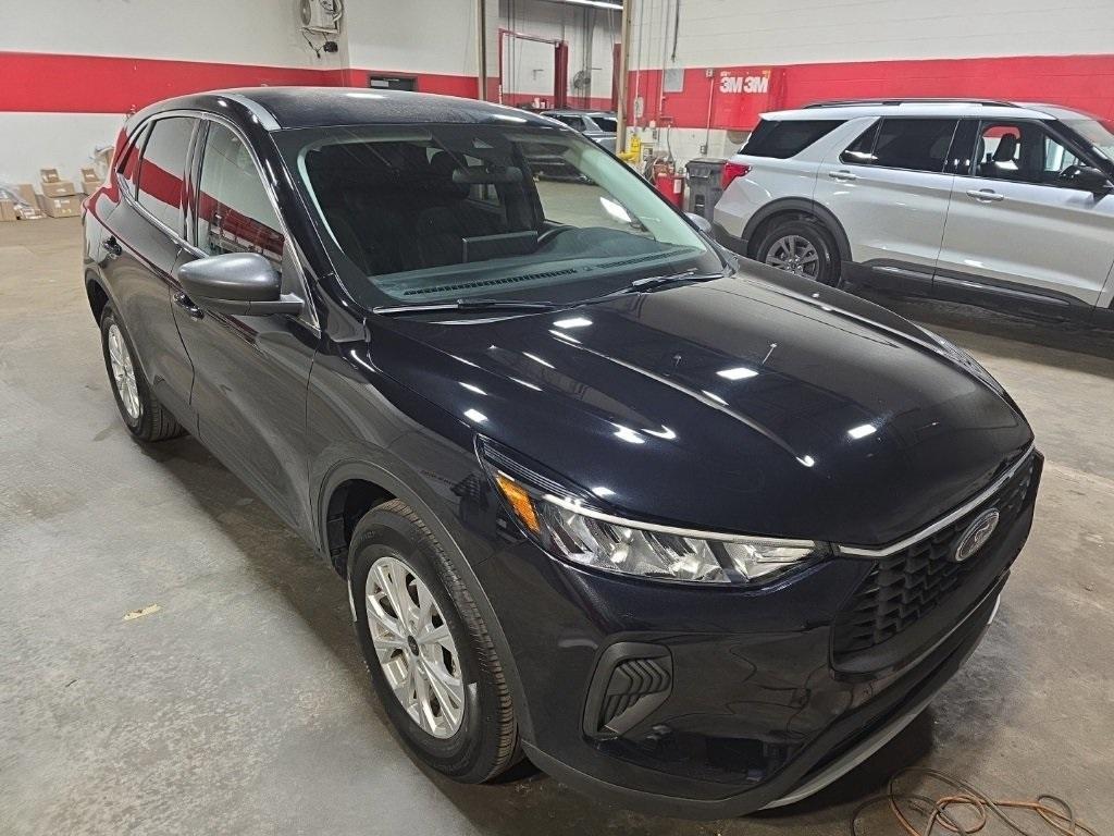 used 2024 Ford Escape car, priced at $25,999