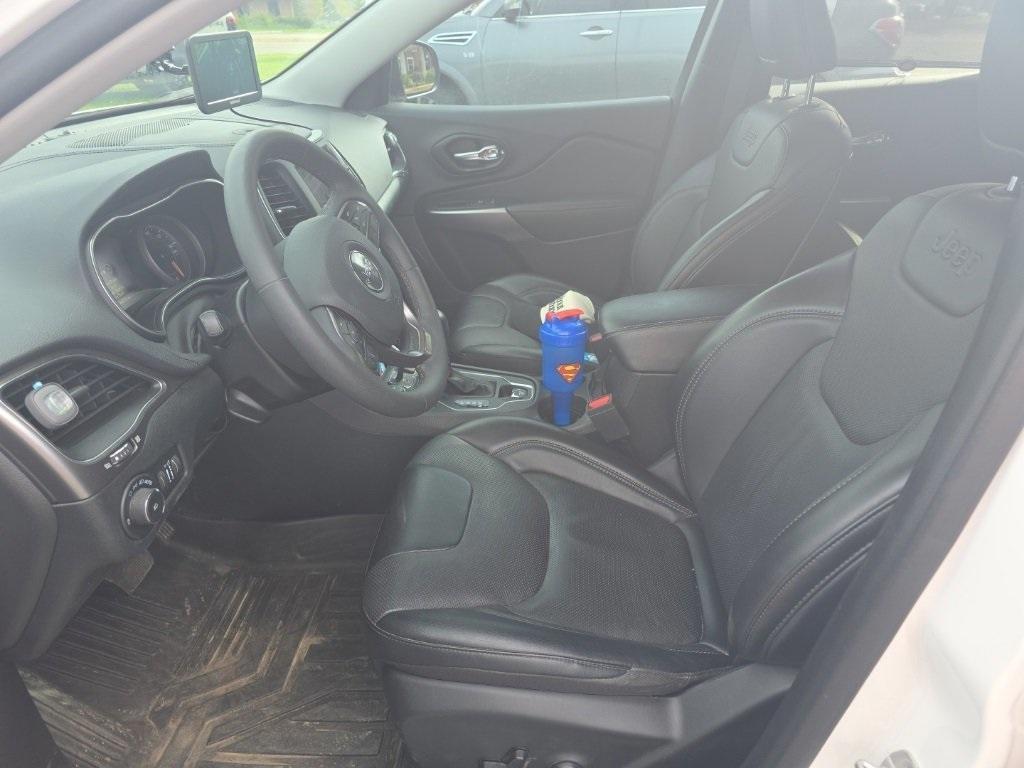 used 2022 Jeep Cherokee car, priced at $23,999