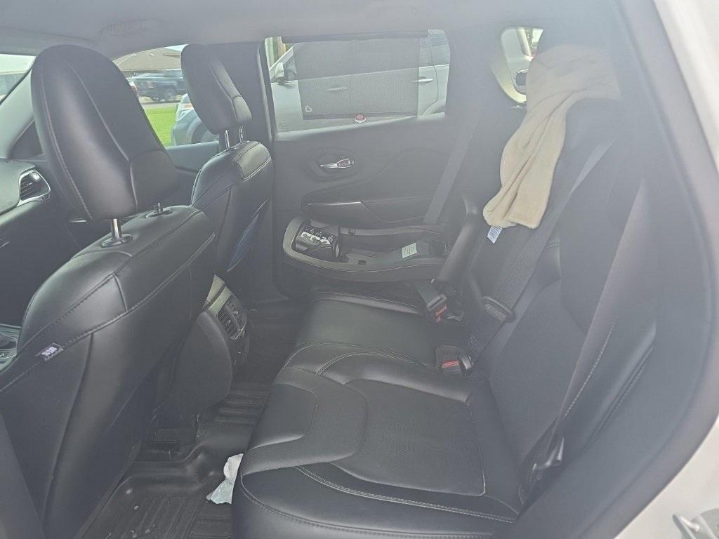 used 2022 Jeep Cherokee car, priced at $23,999