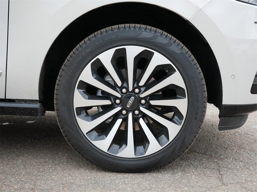 used 2024 Lincoln Navigator car, priced at $69,999