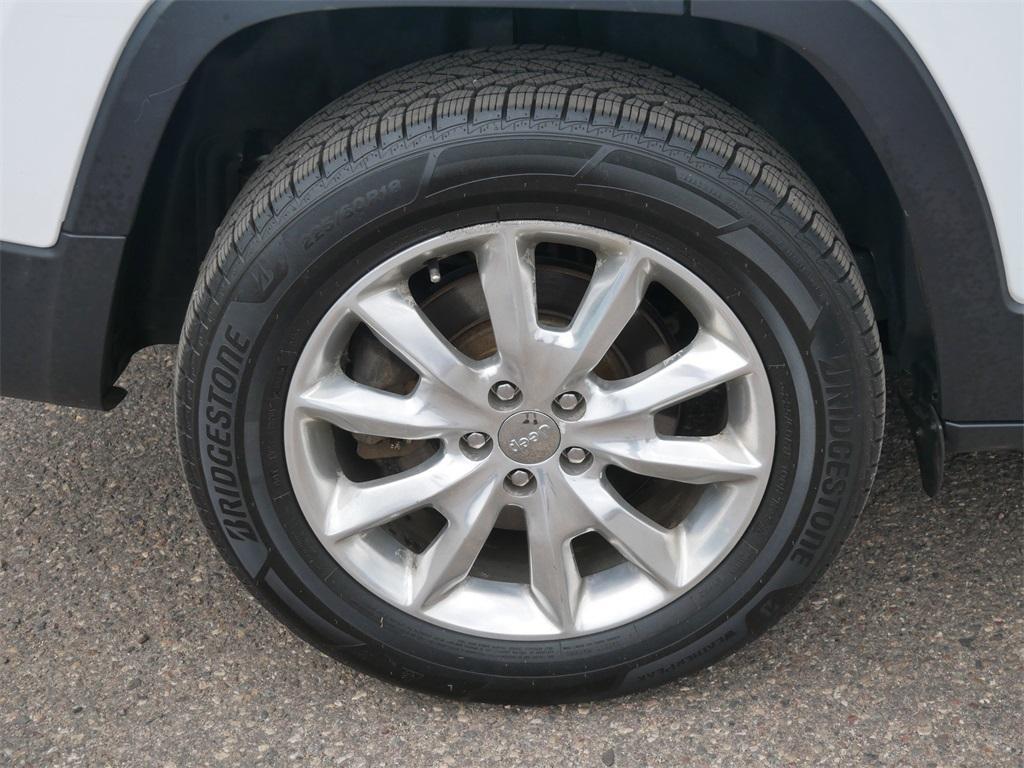 used 2016 Jeep Cherokee car, priced at $11,999