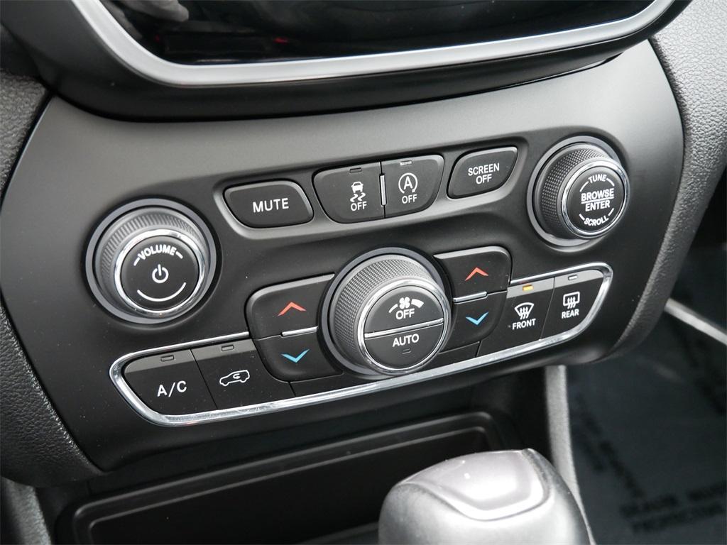 used 2020 Jeep Cherokee car, priced at $18,999