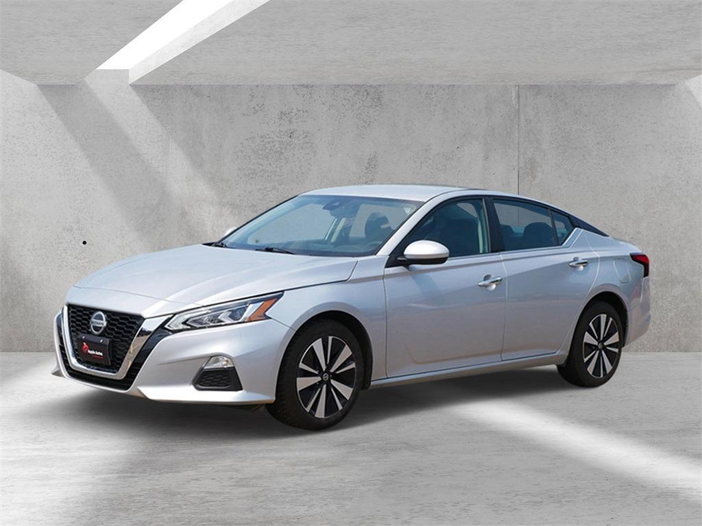 used 2022 Nissan Altima car, priced at $13,999