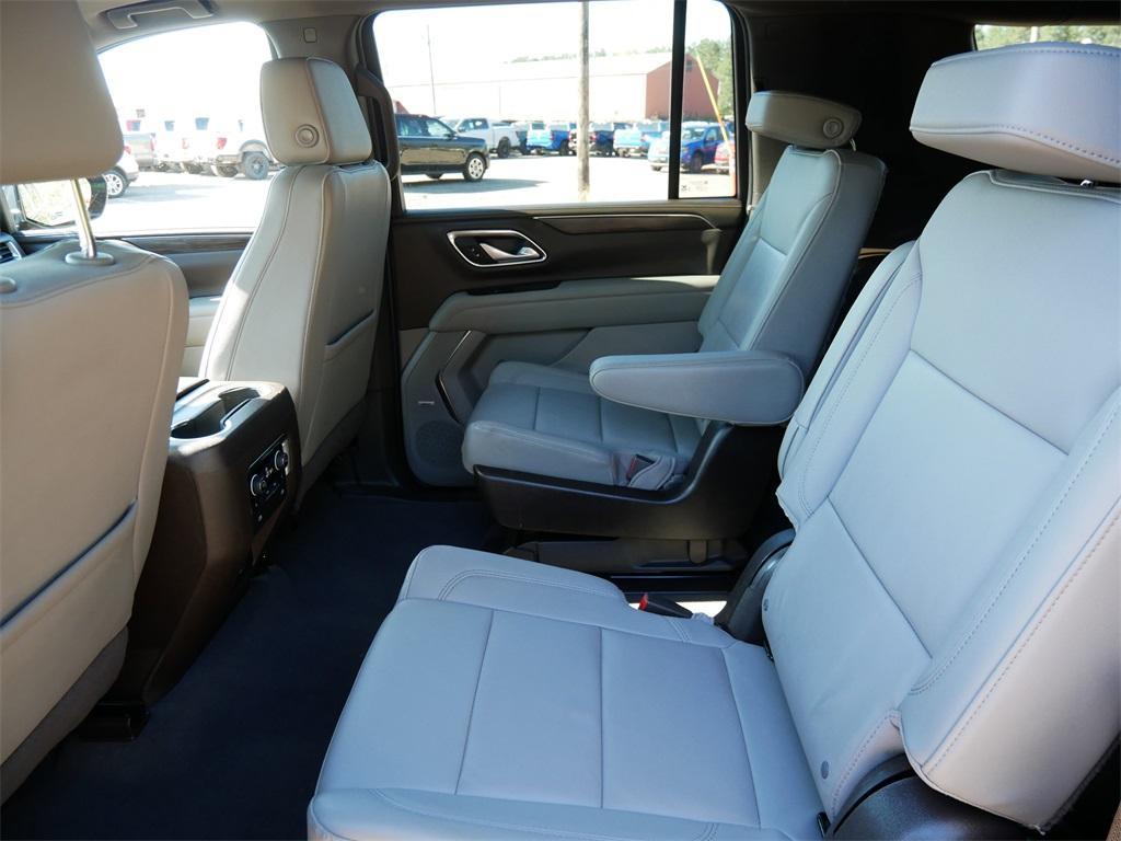 used 2022 Chevrolet Suburban car, priced at $47,999