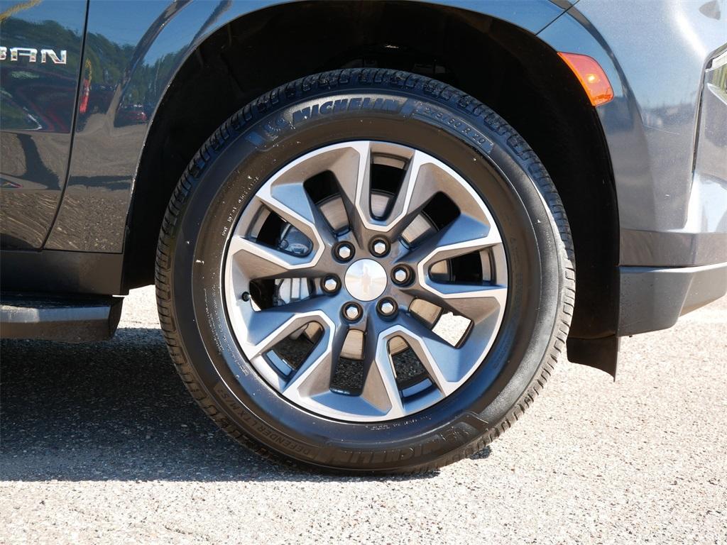 used 2022 Chevrolet Suburban car, priced at $47,999