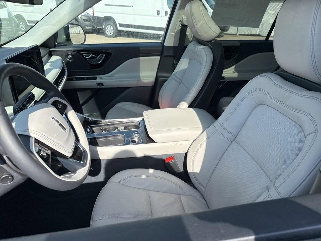 used 2025 Lincoln Aviator car, priced at $61,999