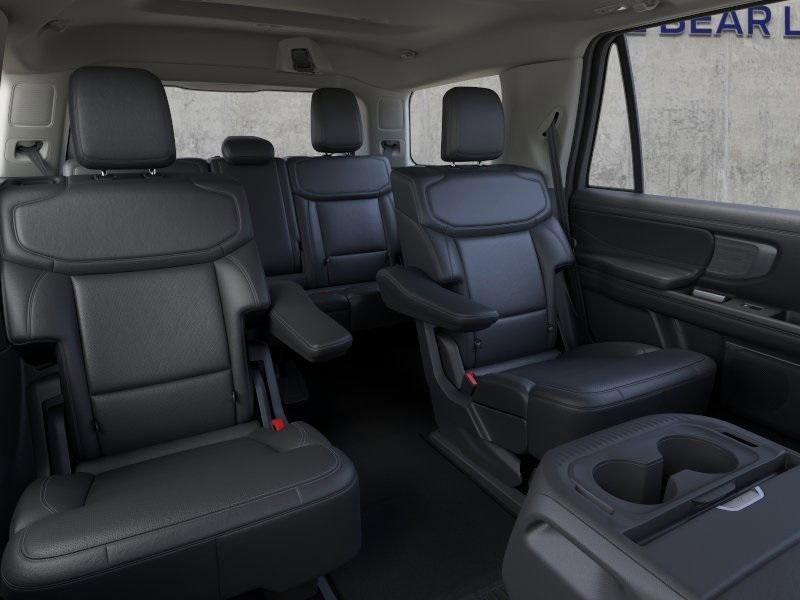 new 2025 Ford Expedition car, priced at $77,035