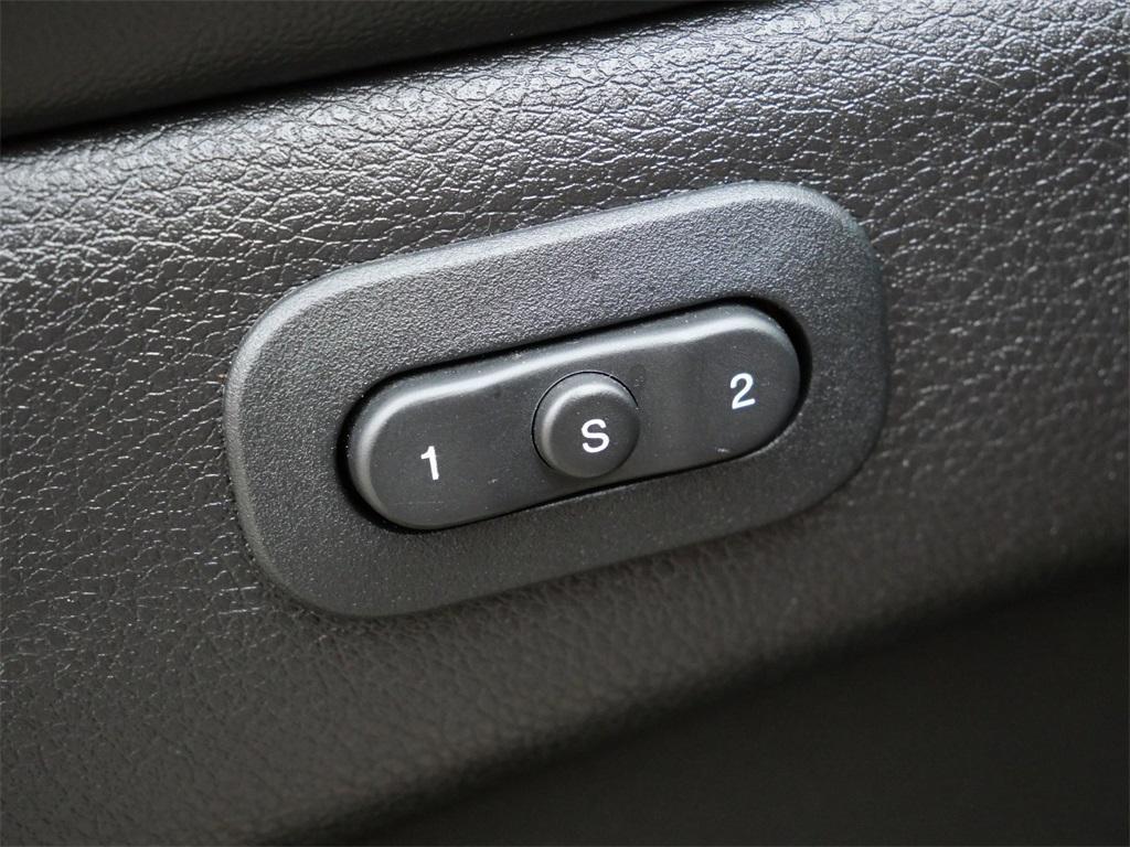 used 2018 Jeep Grand Cherokee car, priced at $21,599