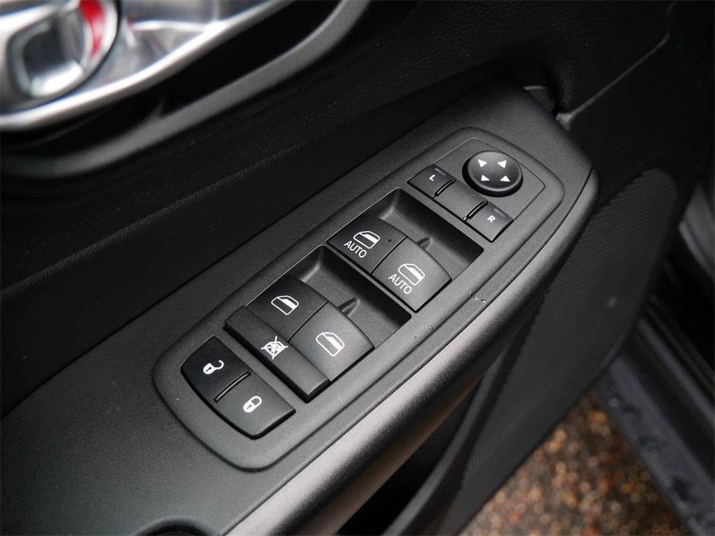 used 2022 Jeep Cherokee car, priced at $28,499