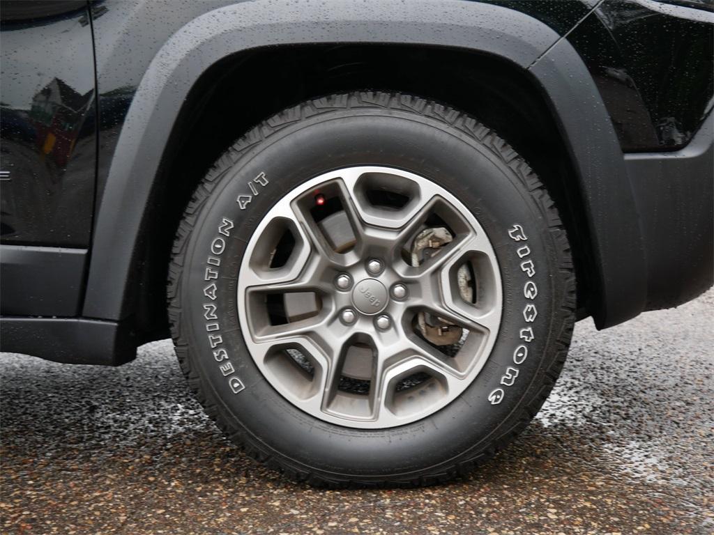 used 2022 Jeep Cherokee car, priced at $28,499