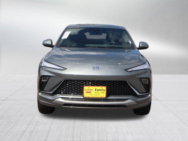 new 2025 Buick Envista car, priced at $30,624