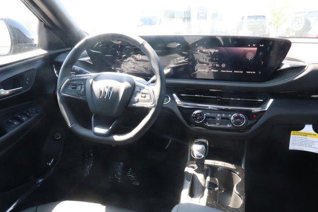 new 2025 Buick Envista car, priced at $29,549