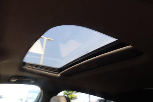 new 2025 Buick Envista car, priced at $29,549