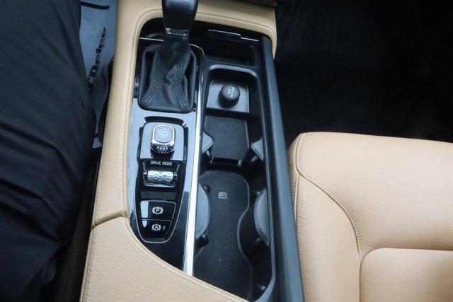 used 2018 Volvo XC90 car, priced at $19,495