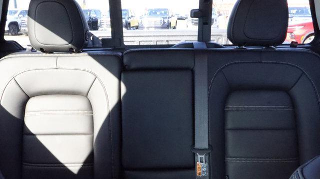 used 2022 GMC Canyon car, priced at $37,995