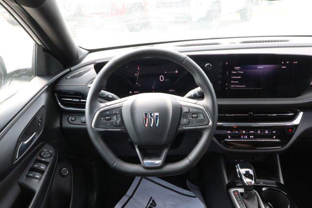 new 2025 Buick Envista car, priced at $28,698