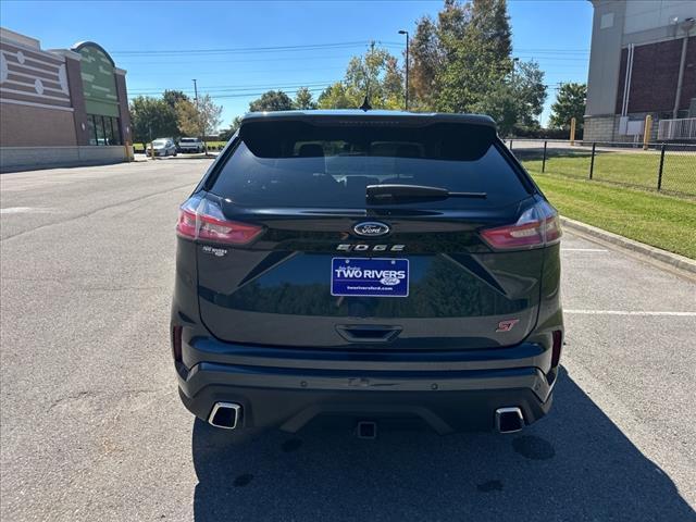 used 2024 Ford Edge car, priced at $43,045