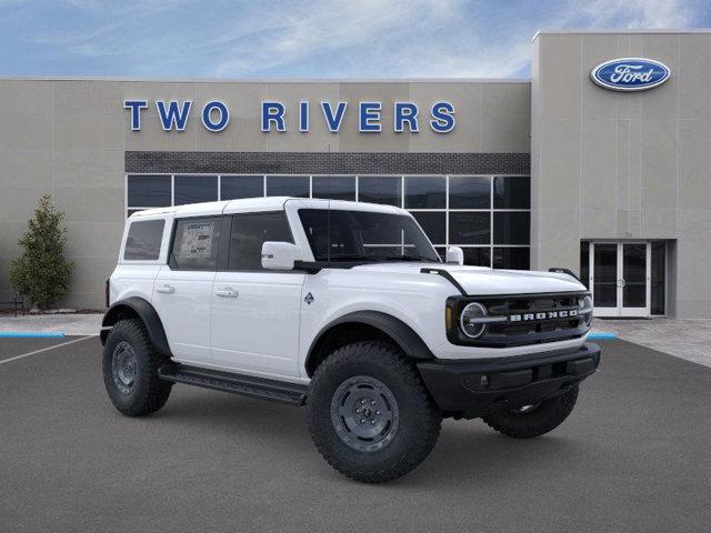 new 2025 Ford Bronco car, priced at $61,682