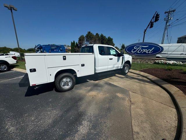 new 2025 Ford F-350 car, priced at $63,550